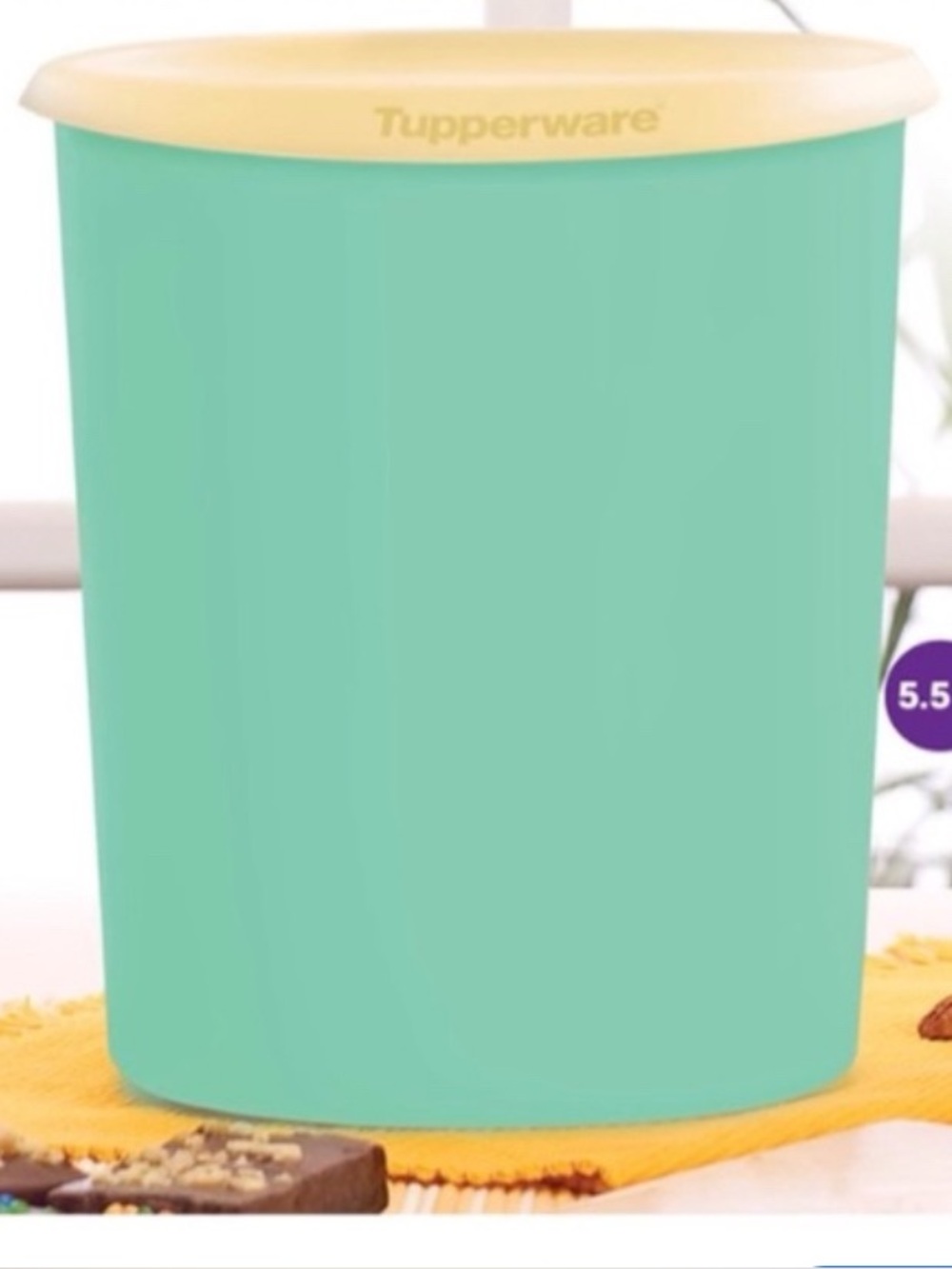 Tupperware One Touch Canister
5.5 Liter